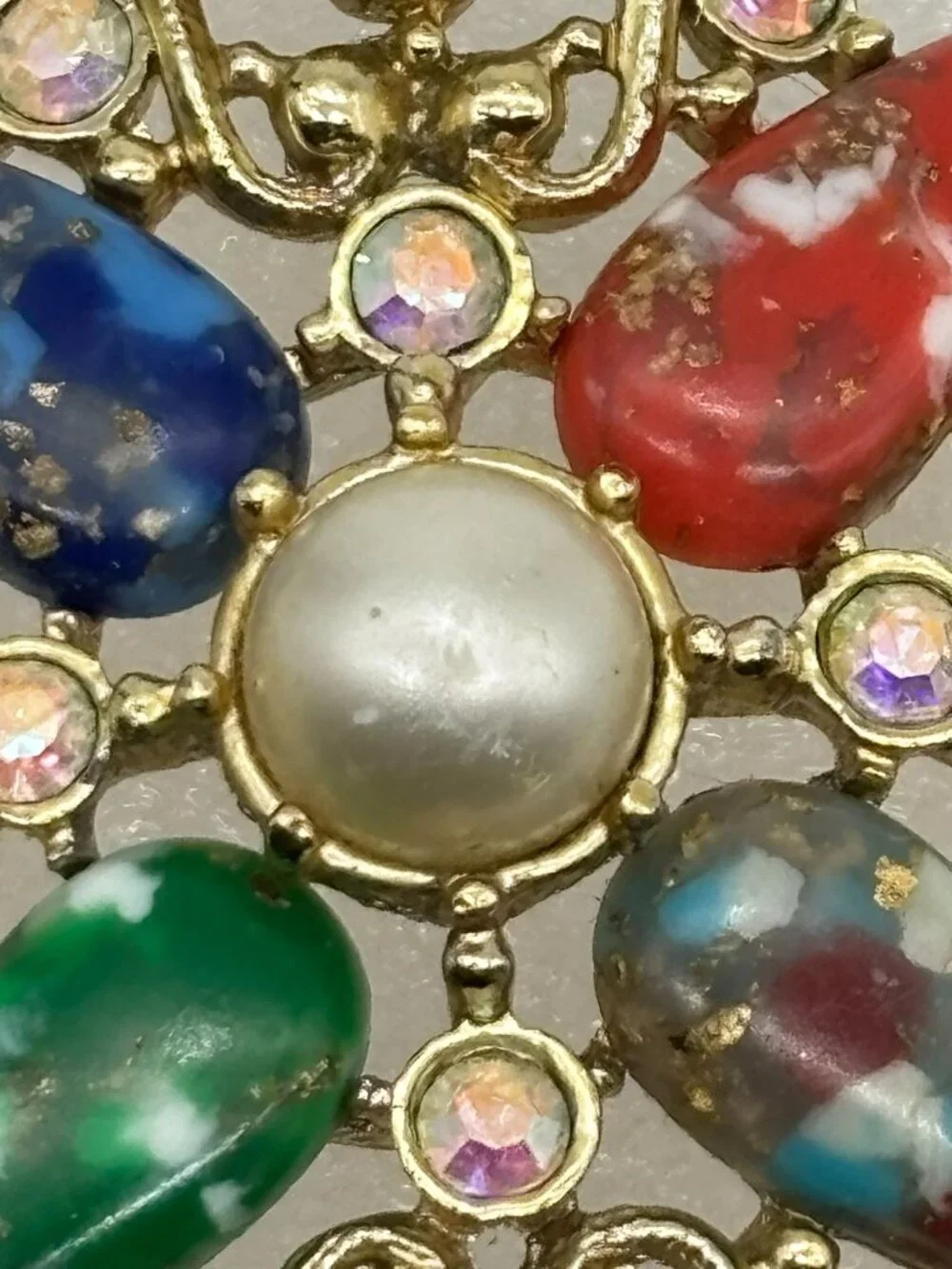Vintage Sarah Coventry Galaxy Brooch Pendant Gold Tone Resin With AB Rhinestones
